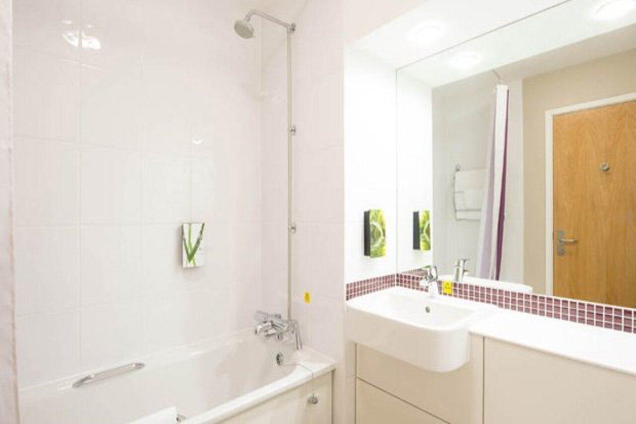 Premier Inn Inverness Centre - River Ness Luaran gambar